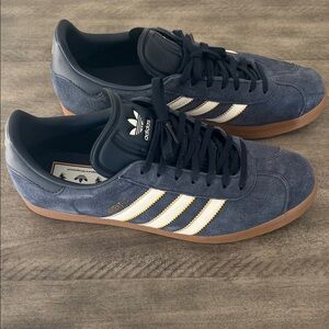 Adidas Gazelle Juventus Terrace Icons Men's Dark Blue and White Sneakers